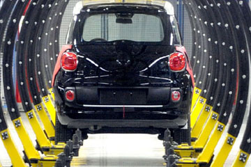 Multinational Automotive Manufacturer Achieves Compliance and Maximizes Recovery in Reverse Supply Chain